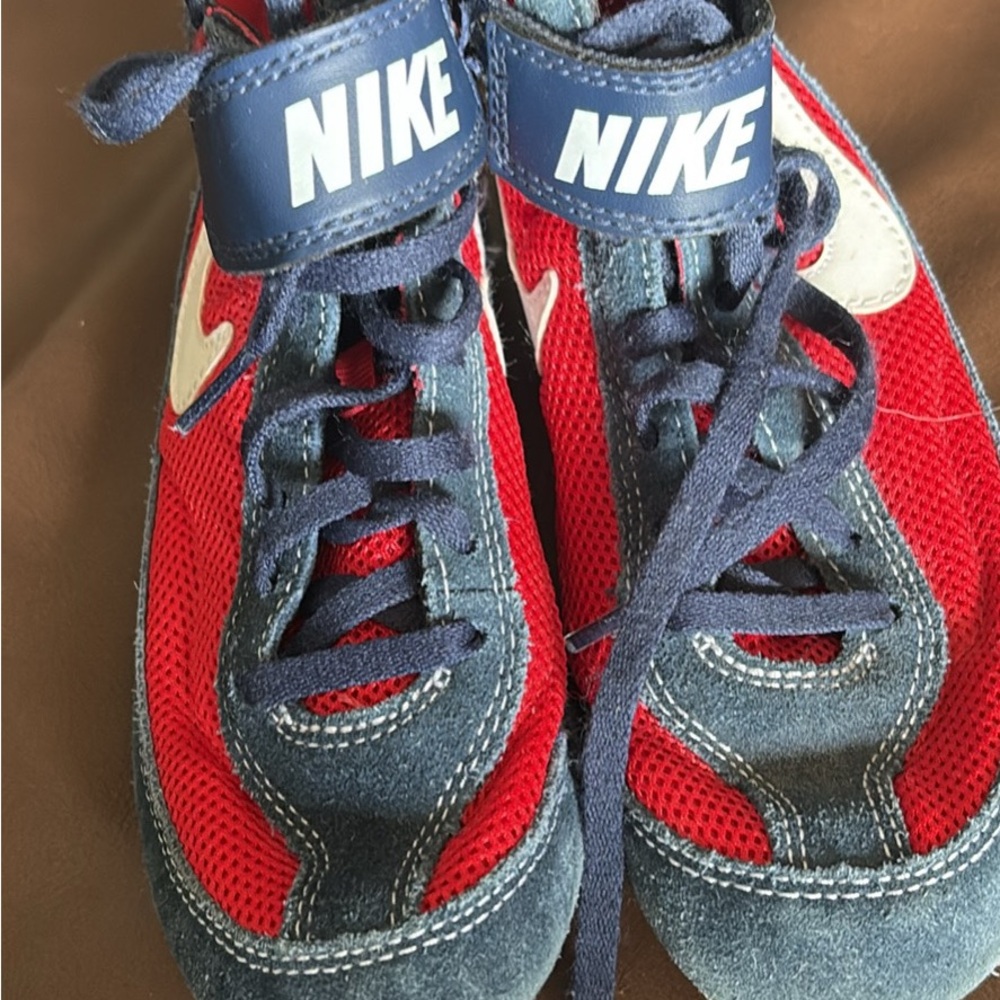 Nike Kids Red and Navy Sneakers